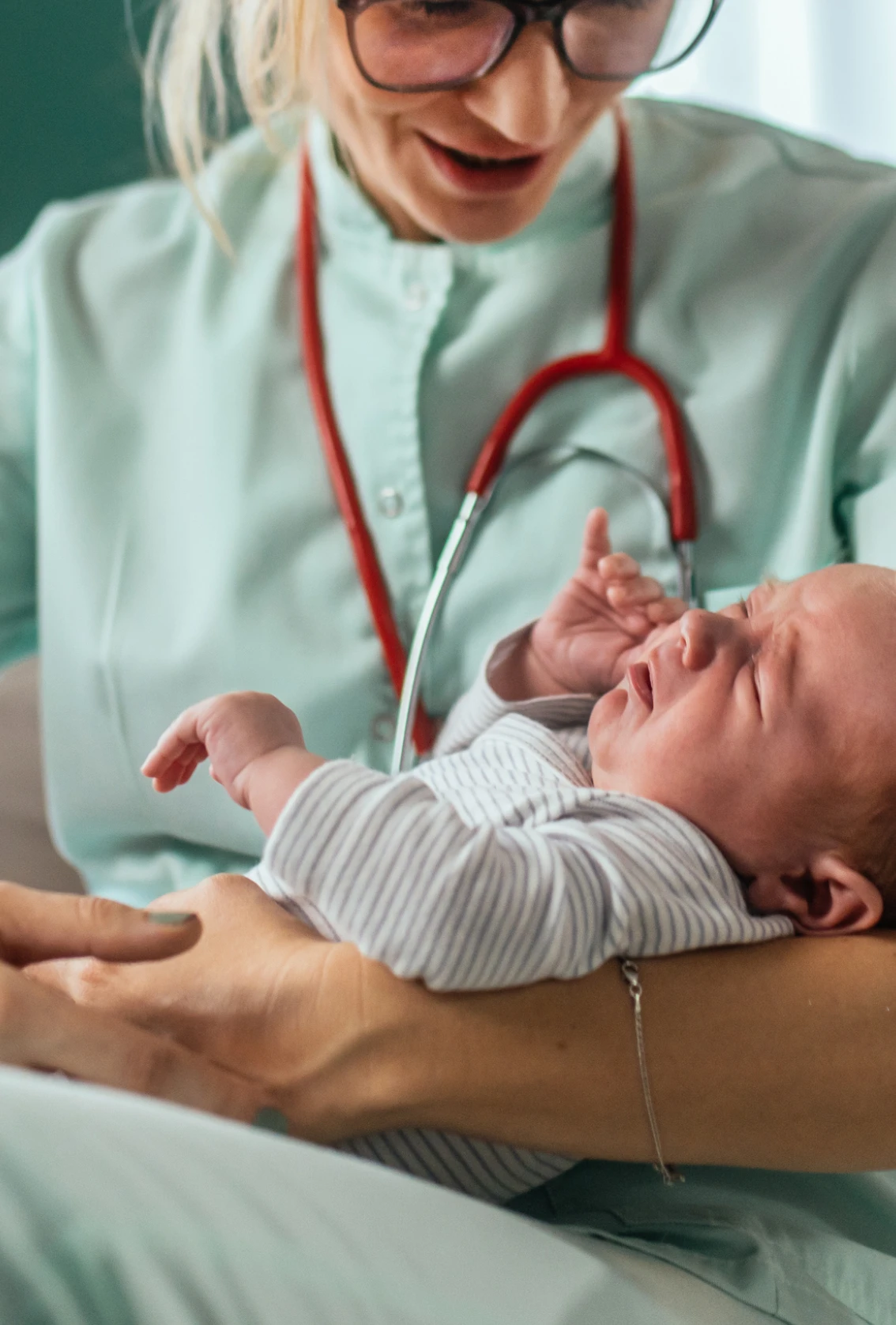 Ma sage femme | Une-sage-femme-vos-cotes-les-soins-postnatals-belgique